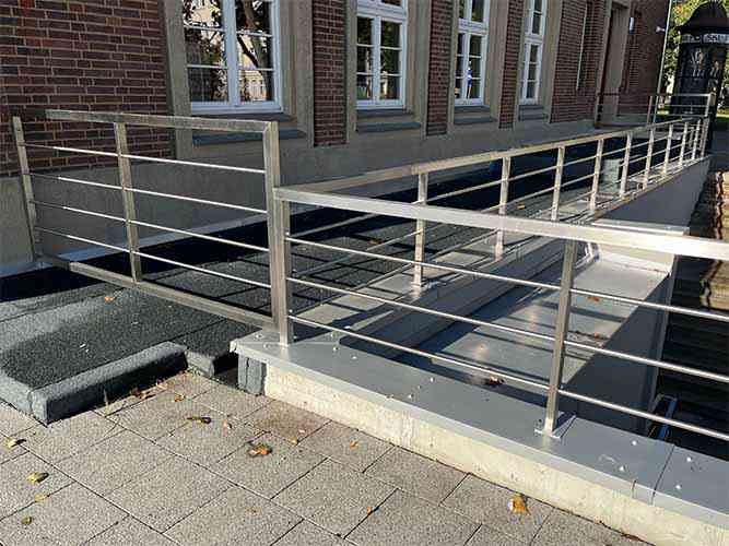 ringhiera tutto inox con tondini
